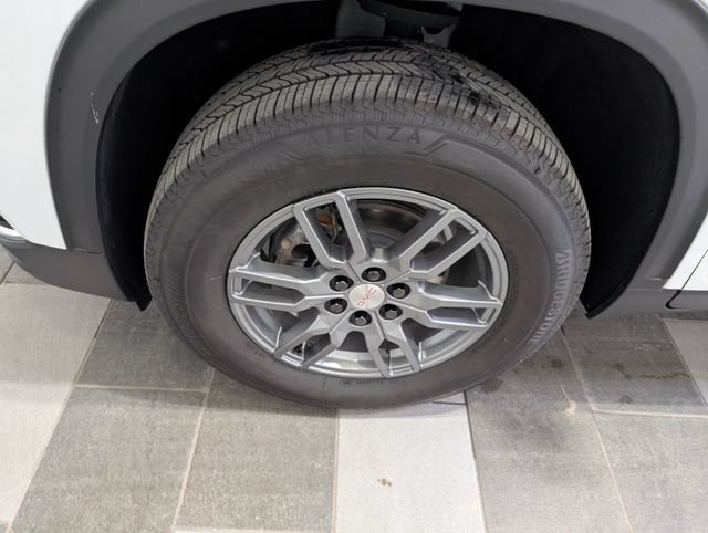 Used 2025 GMC Acadia Elevation AWD/4WD image 7