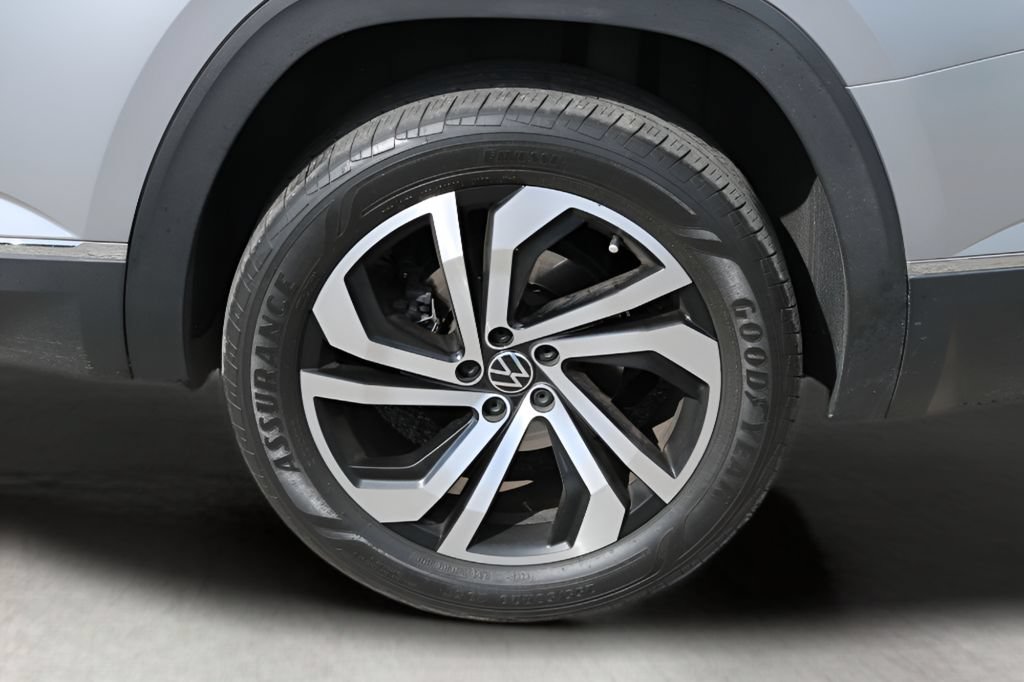 Used 2023 Volkswagen Atlas SEL AWD/4WD image 9