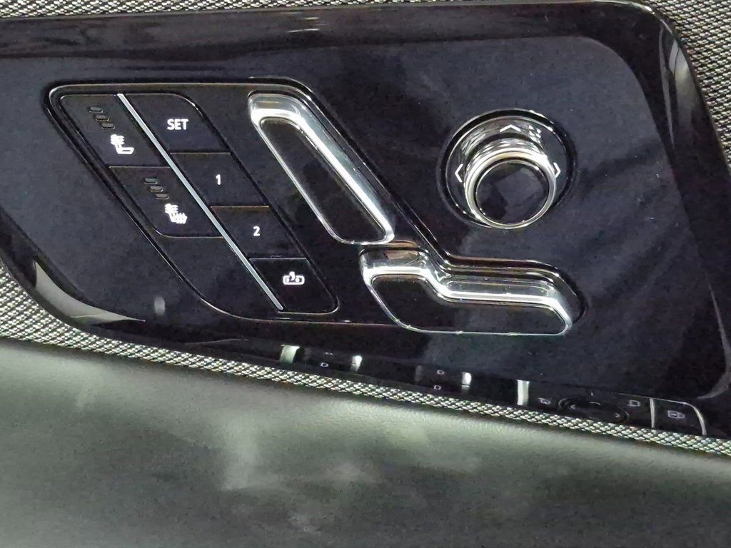 New 2026 Cadillac Optiq Luxury 1 w/ LPO, Floor Liner Package RWD image 15