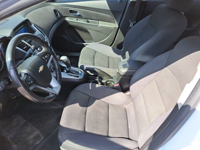 Used 2013 Chevrolet Cruze LT image 12