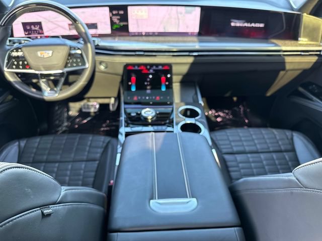 Used 2025 Cadillac Escalade V w/ LPO, ONYX Package AWD/4WD image 18