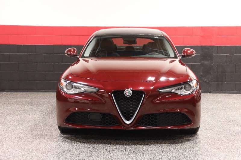 Used 2017 Alfa Romeo Giulia w/ Cold Weather Package RWD image 11