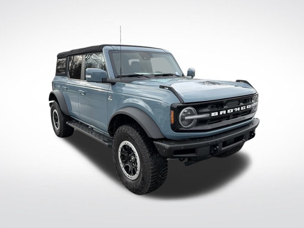 Used 2022 Ford Bronco Outer Banks w/ Sasquatch Package image 9