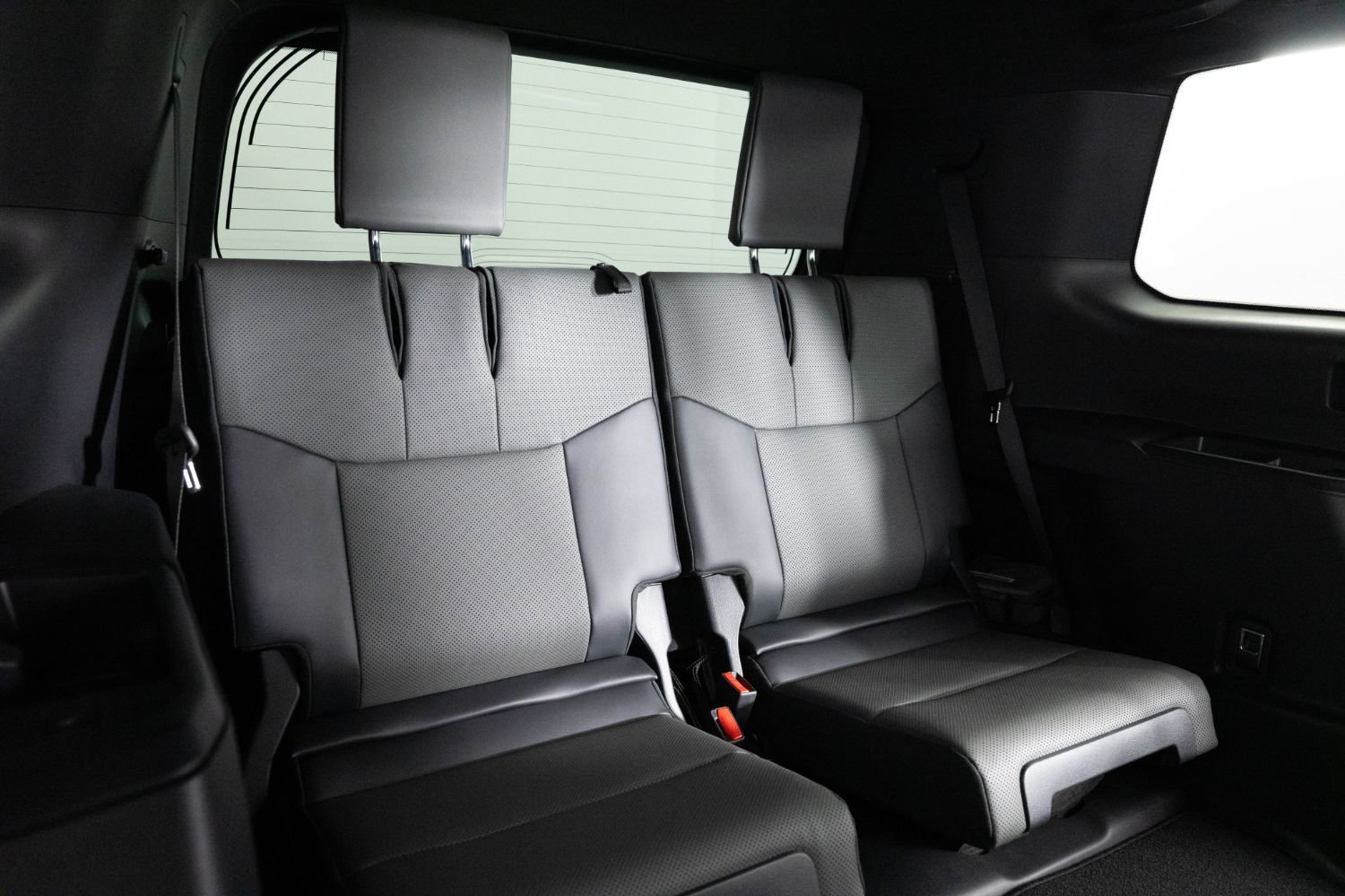 Used 2025 Lexus GX 550 w/ Cold Area Package AWD/4WD image 22