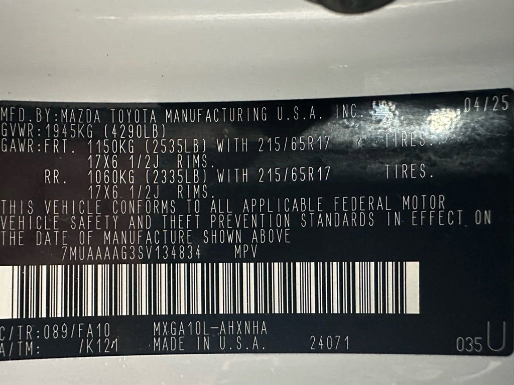 Used 2025 Toyota Corolla Cross L image 11