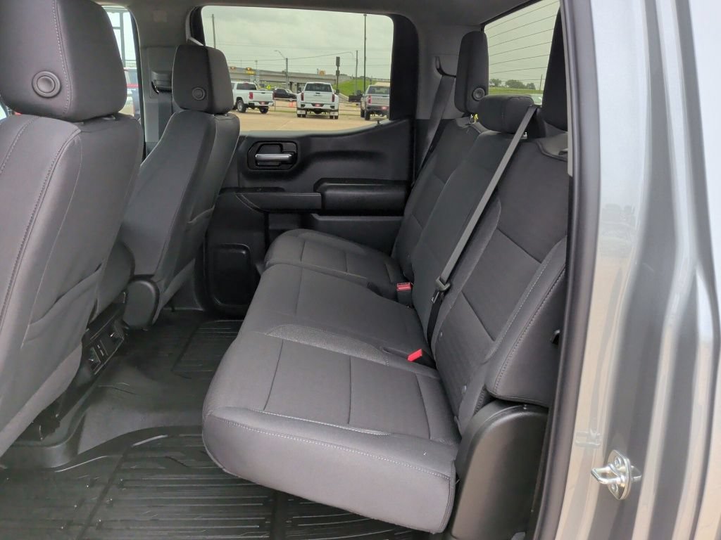 New 2026 Chevrolet Silverado 1500 Custom w/ LPO, Dark Essentials Package RWD image 29