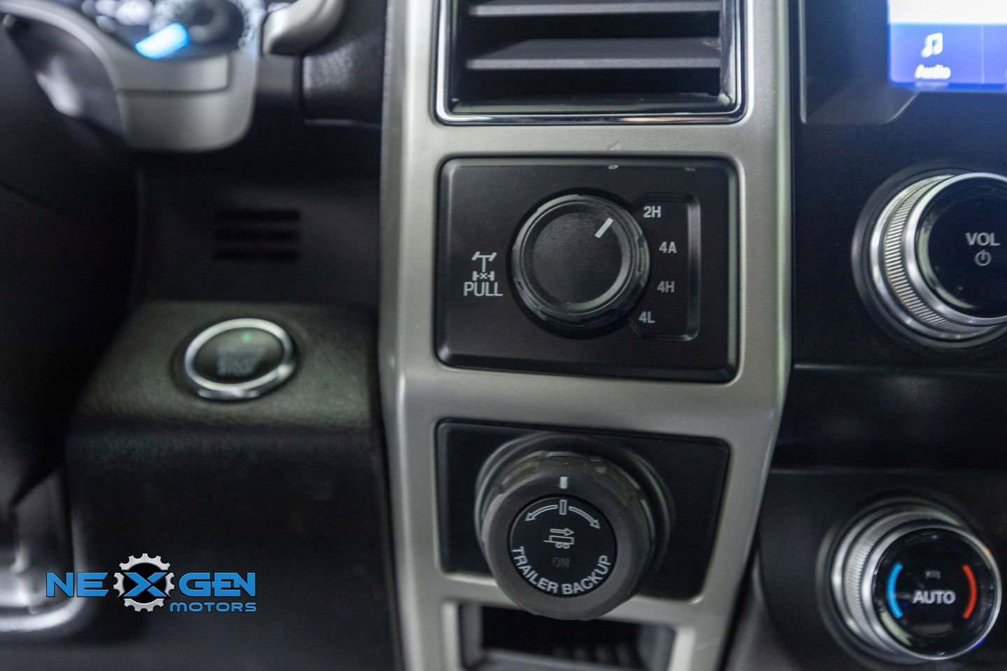 Used 2020 Ford F150 Lariat w/ Equipment Group 502A Luxury image 20