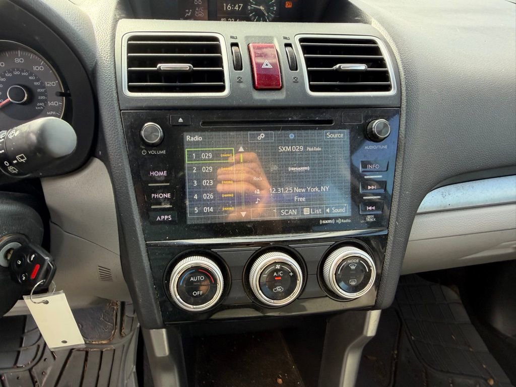 Used 2016 Subaru Forester 2.5i Limited AWD/4WD image 28