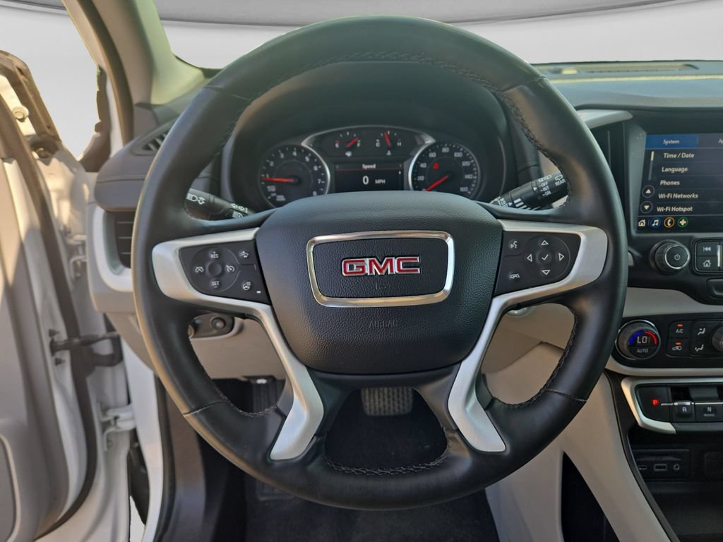 Used 2024 GMC Terrain SLT AWD/4WD image 16