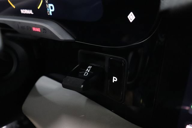 Used 2022 Porsche Taycan RWD image 31
