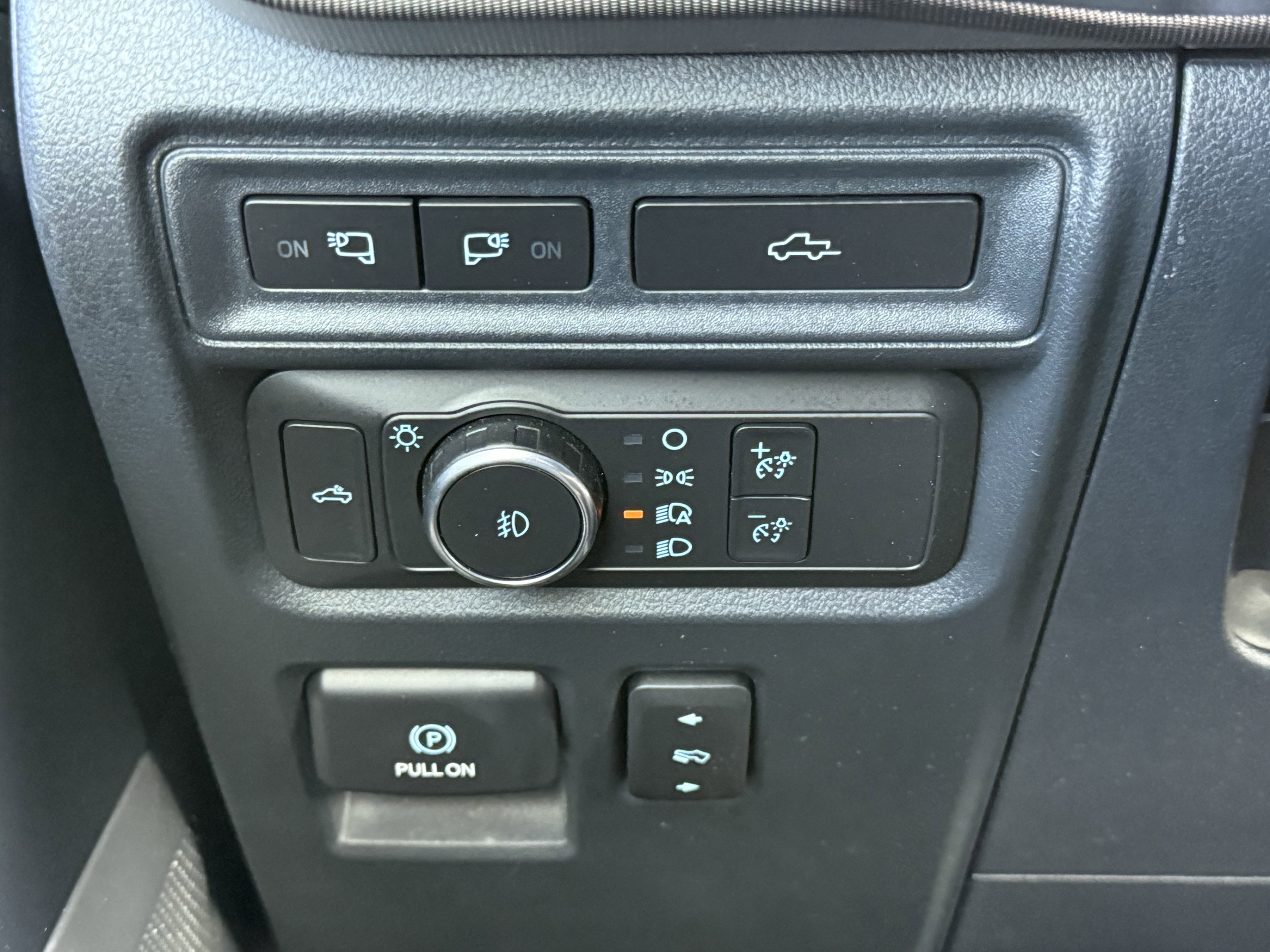 Used 2022 Ford F150 Platinum w/ Equipment Group 701A High AWD/4WD image 23