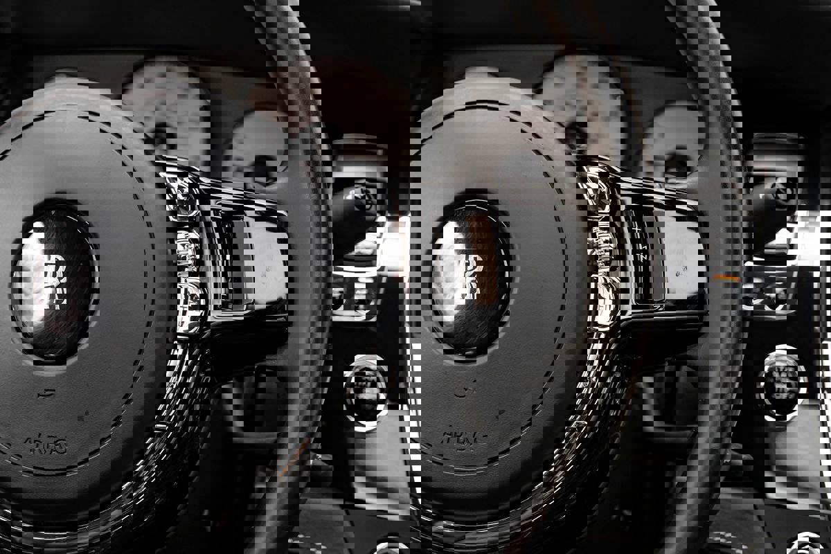 Used 2017 Rolls-Royce Ghost image 16