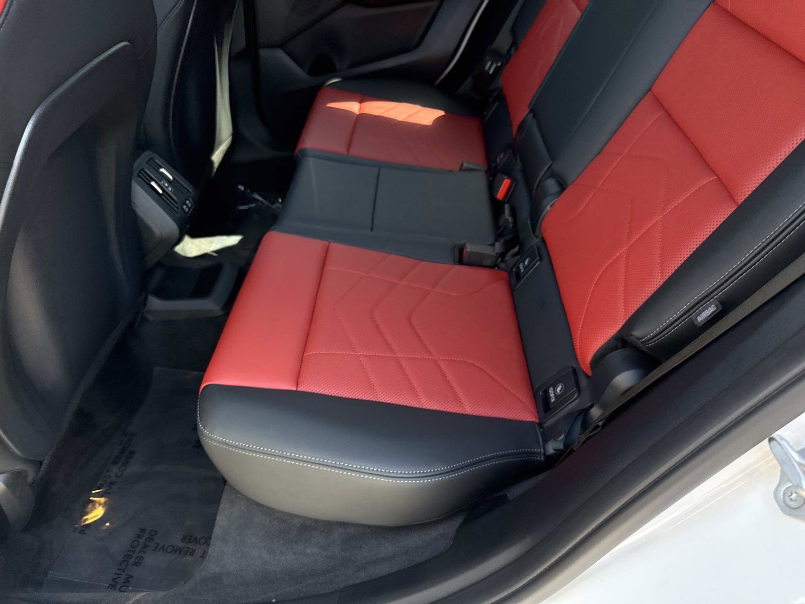 Used 2025 BMW X1 xDrive28i w/ M Sport Package AWD/4WD image 14