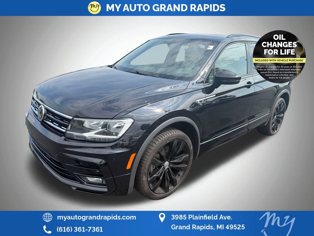 Used 2020 Volkswagen Tiguan SE R-Line w/ 3rd Row Seat Package AWD/4WD image 3