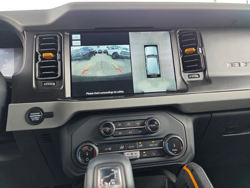 Used 2022 Ford Bronco Badlands image 31