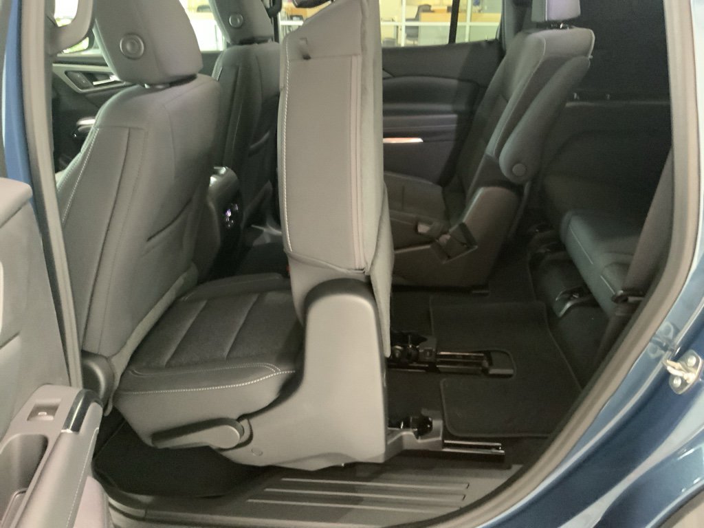New 2026 Chevrolet Traverse LT FWD image 8