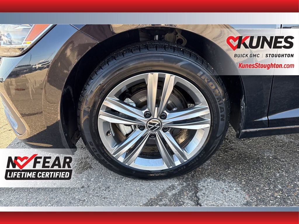 Used 2024 Volkswagen Jetta SE image 15