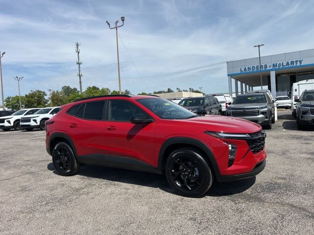 New 2026 Chevrolet Trax LT w/ Sunroof Package