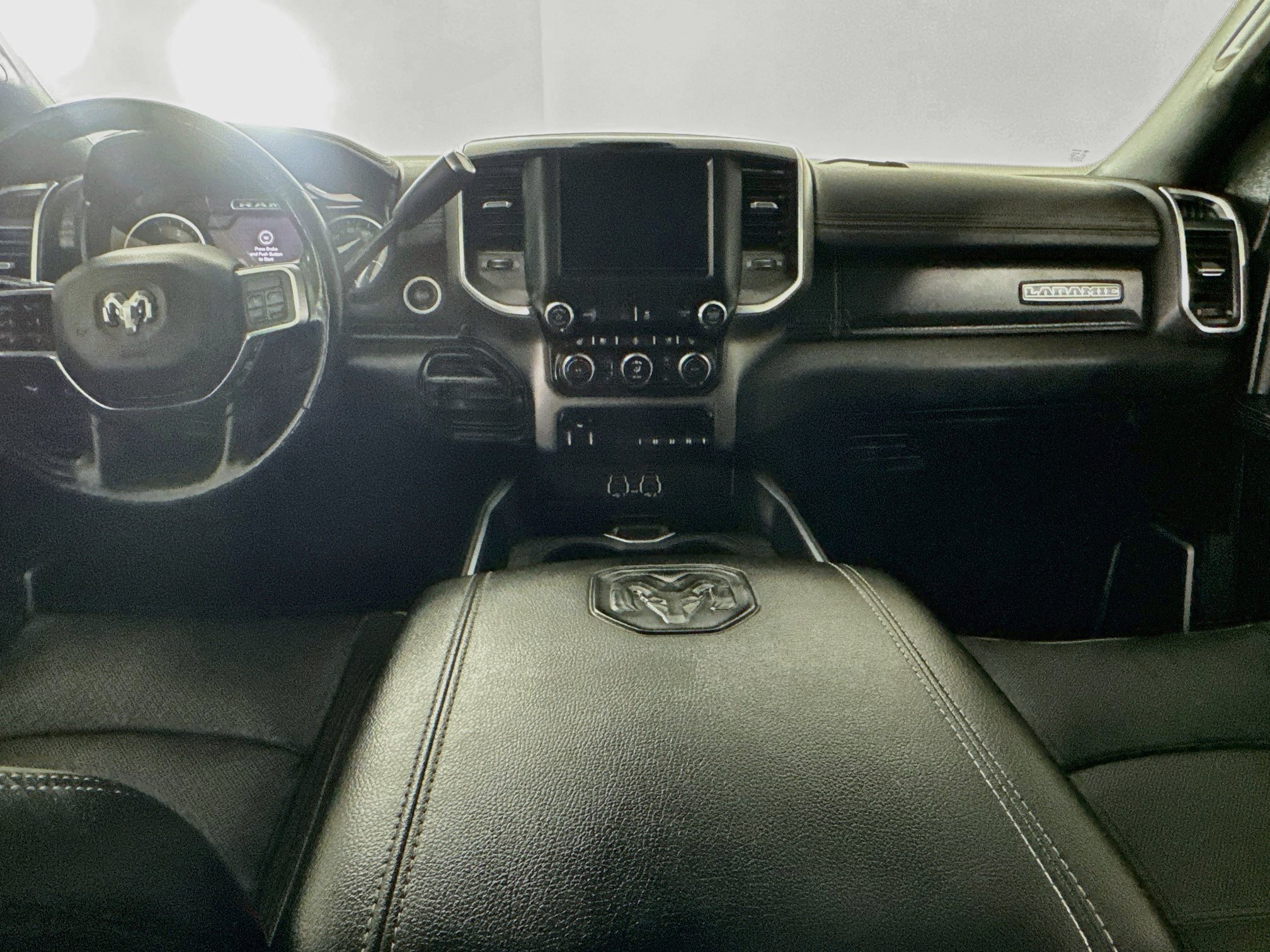 Used 2020 RAM 2500 Laramie w/ Night Edition AWD/4WD image 13