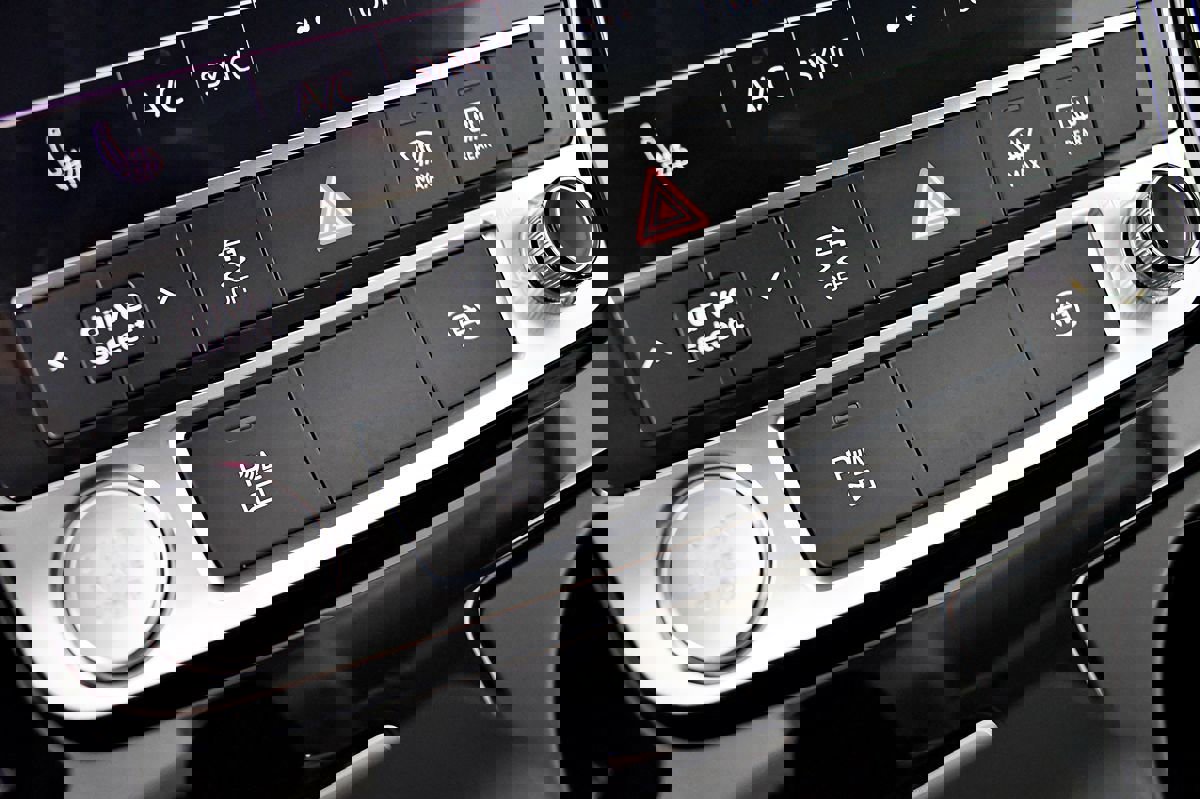 Used 2019 Audi Q8 Premium w/ Convenience Package image 36