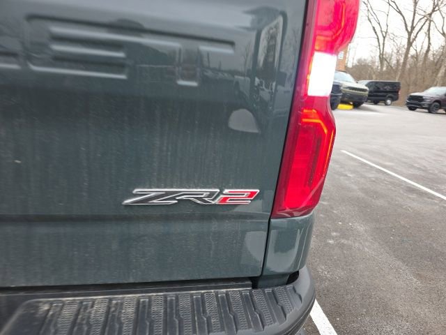 Used 2025 Chevrolet Silverado 1500 ZR2 image 9