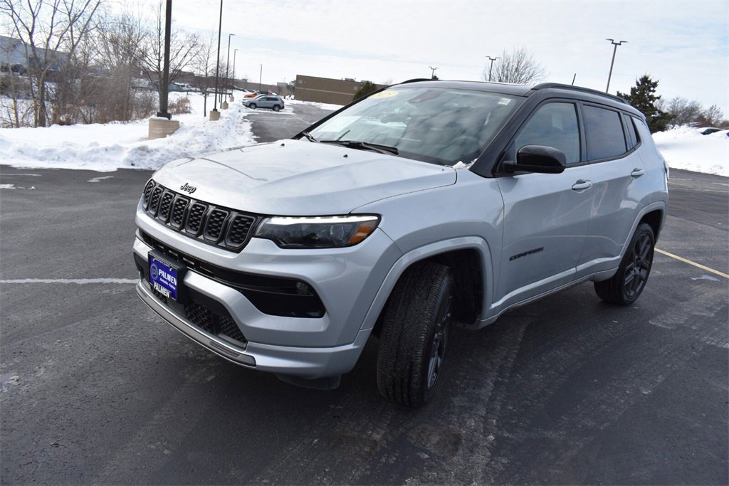 Used 2025 Jeep Compass Limited w/ High Altitude Package image 8