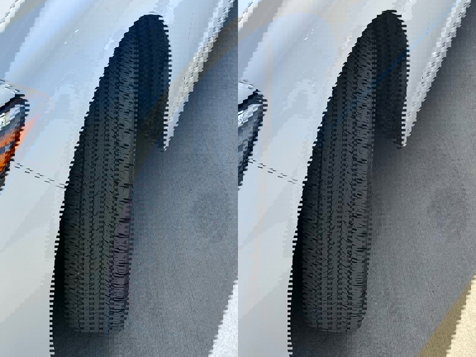 Used 2022 Acura TLX w/ Technology Package image 9