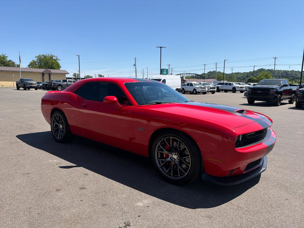 Used 2016 Dodge Challenger SRT w/ Technology Group RWD image 3
