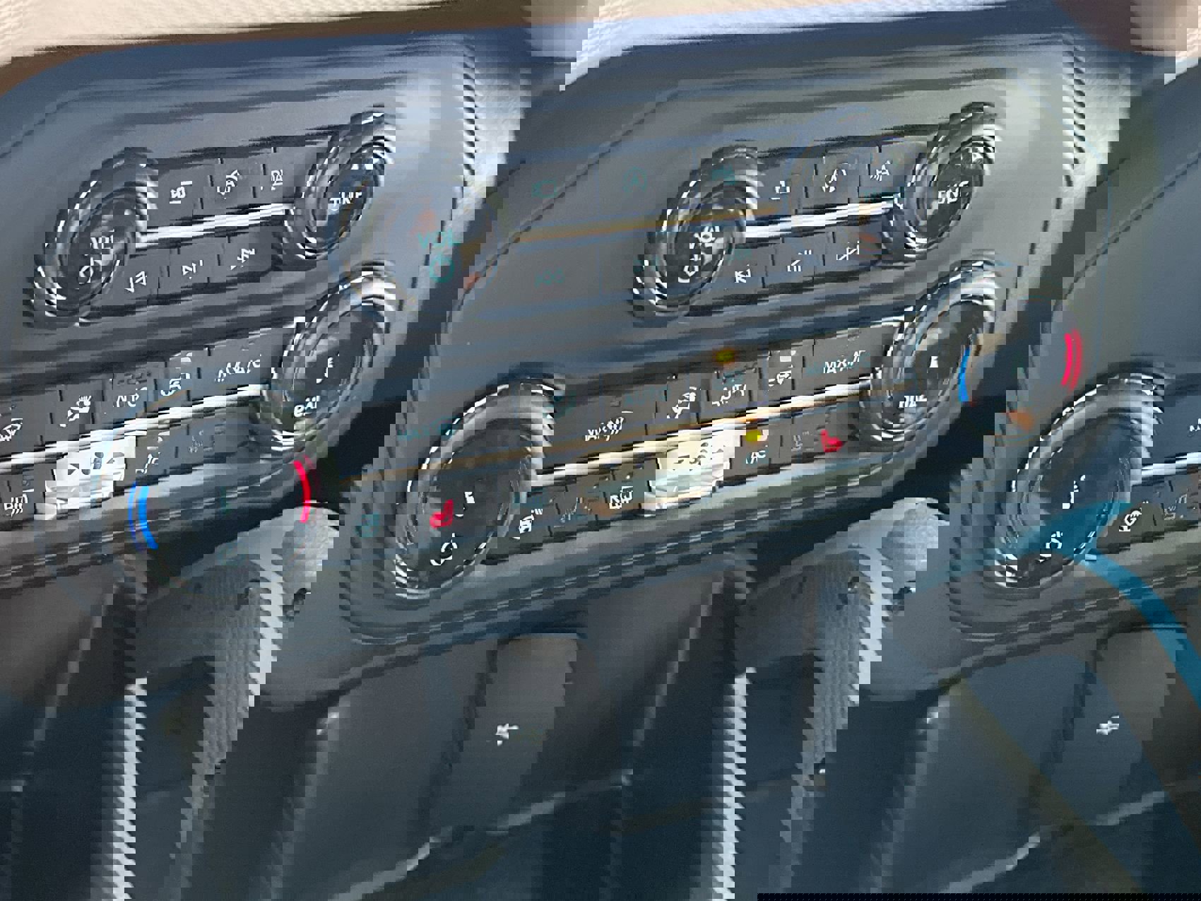 Used 2022 Ford Bronco Wildtrak image 19