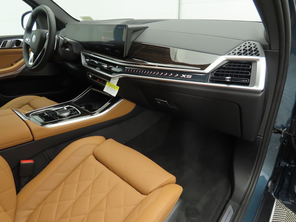 Used 2026 BMW X5 xDrive40i w/ Premium Package AWD/4WD image 20