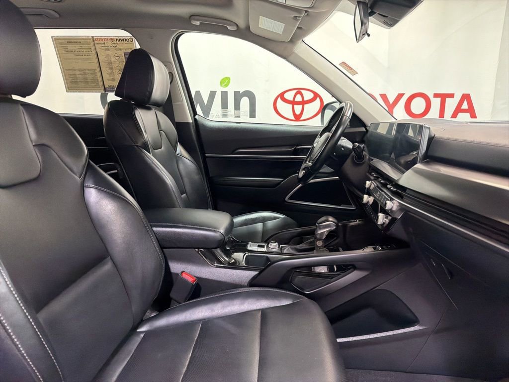 Used 2025 Kia Telluride S AWD/4WD image 12