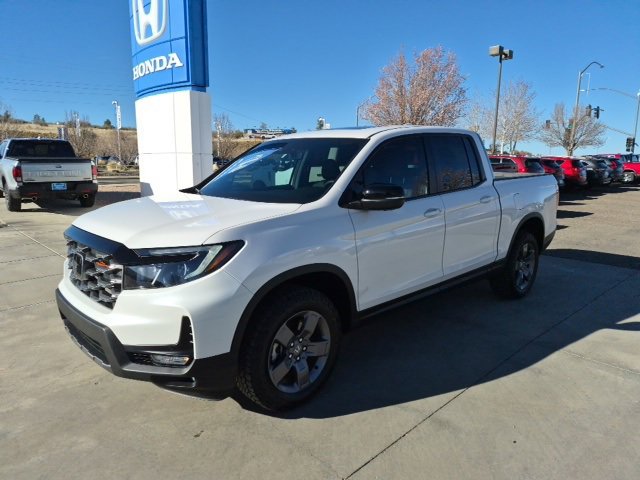 Used 2025 Honda Ridgeline TrailSport image 2