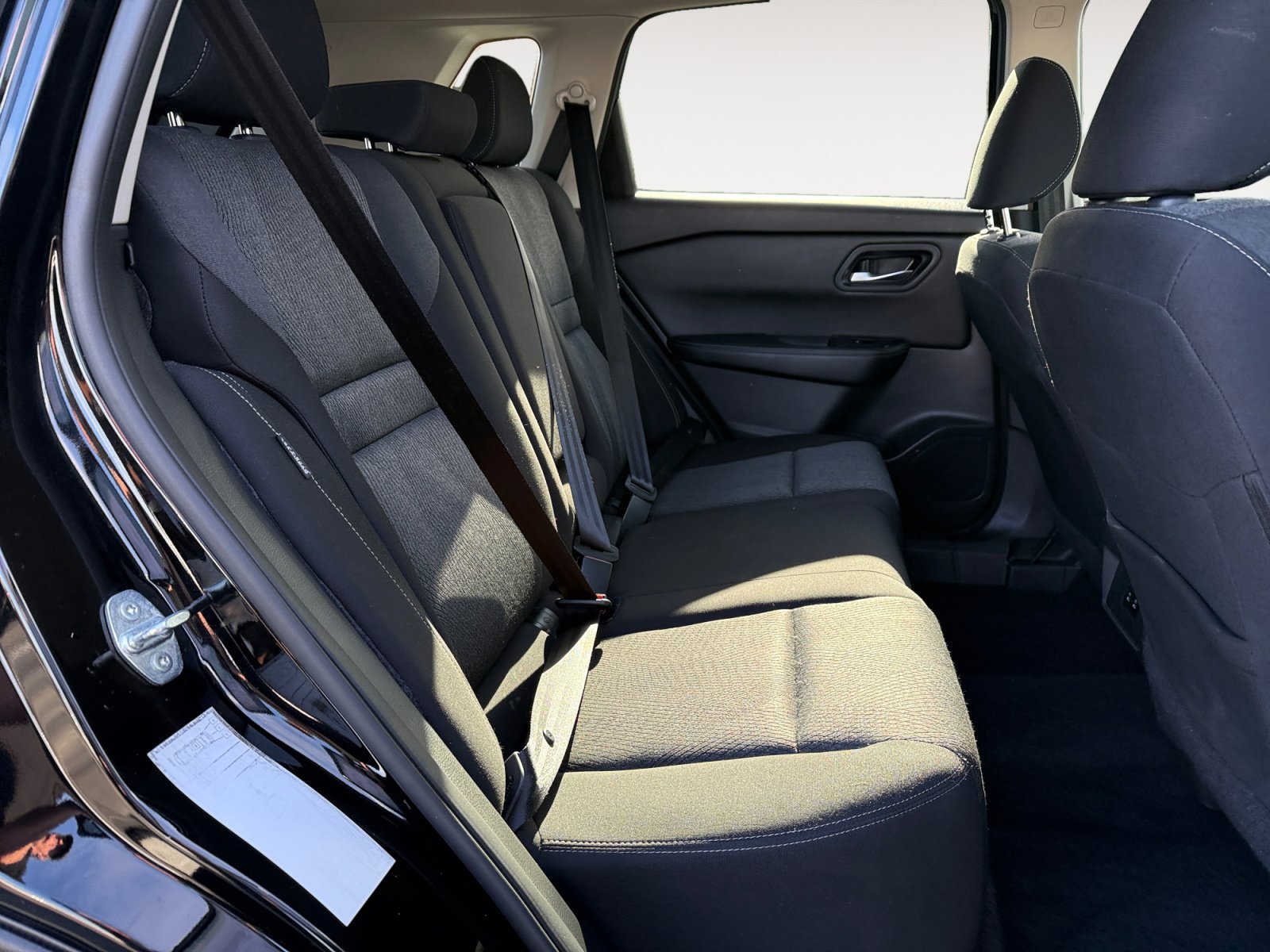 Used 2024 Nissan Rogue SV image 18