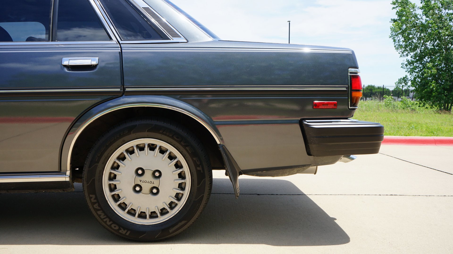 Used 1987 Toyota Cressida Sedan RWD image 32