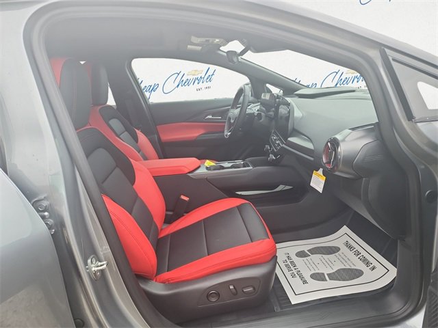 New 2026 Chevrolet Equinox EV RS image 13