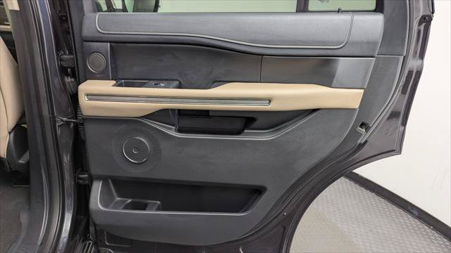 Used 2024 Ford Expedition Limited RWD image 19