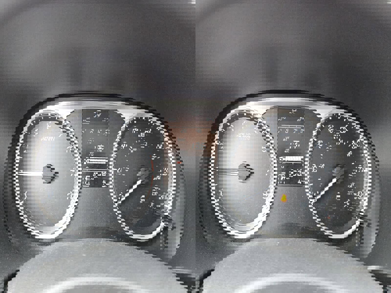 New 2025 Nissan Kicks Play S image 14