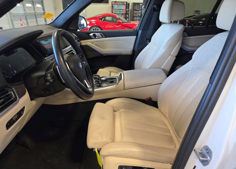 Used 2021 BMW X5 sDrive40i w/ Executive Package image 8