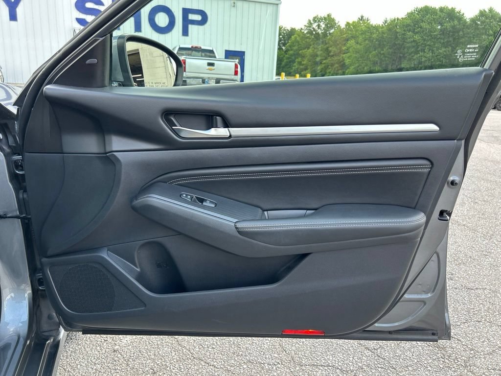 Used 2019 Nissan Altima 2.5 Platinum AWD/4WD image 50