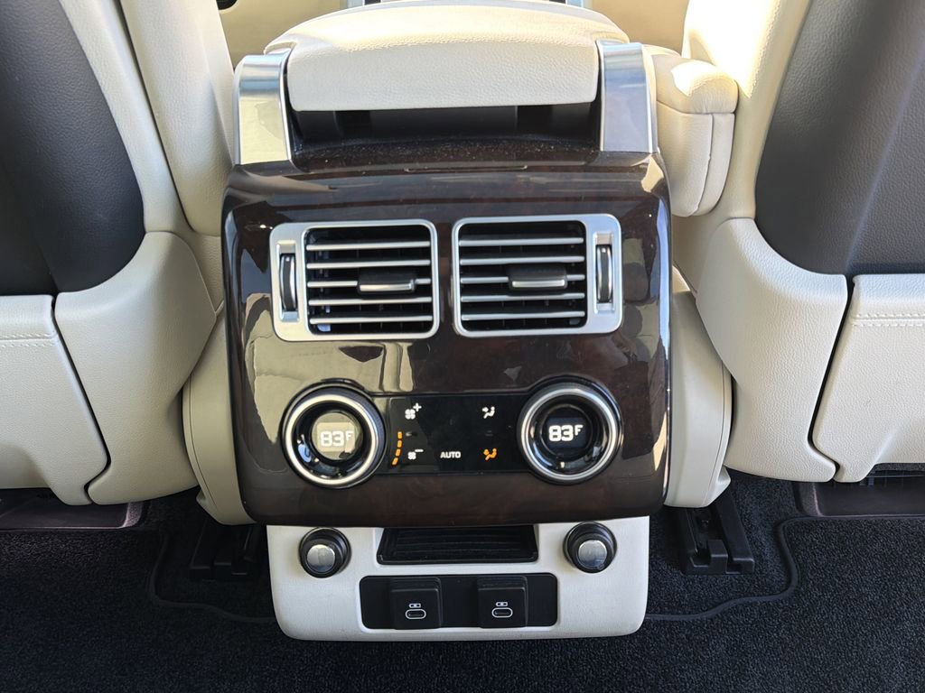 Used 2022 Land Rover Range Rover image 26