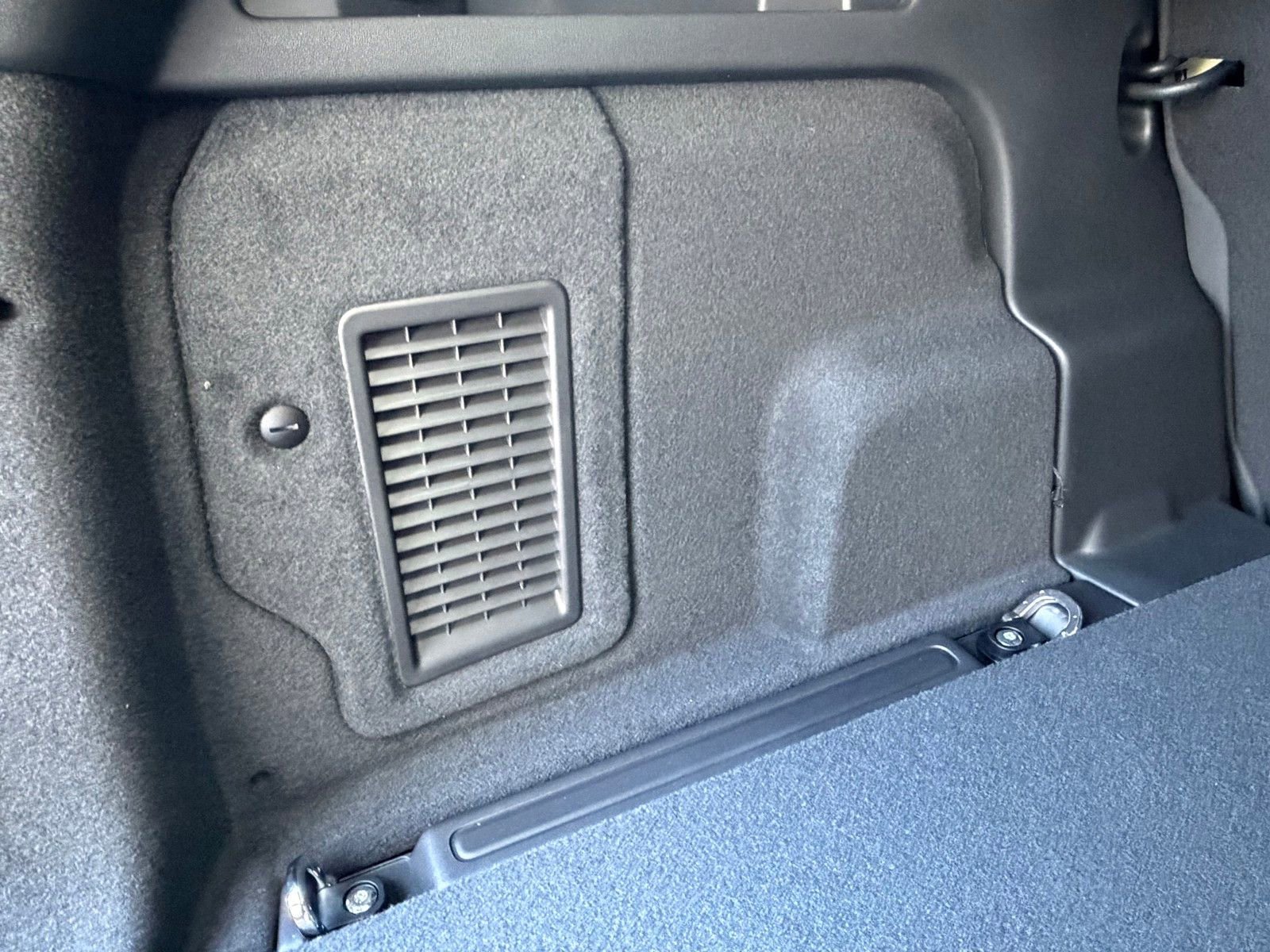 New 2026 Land Rover Discovery Sport Landmark image 31