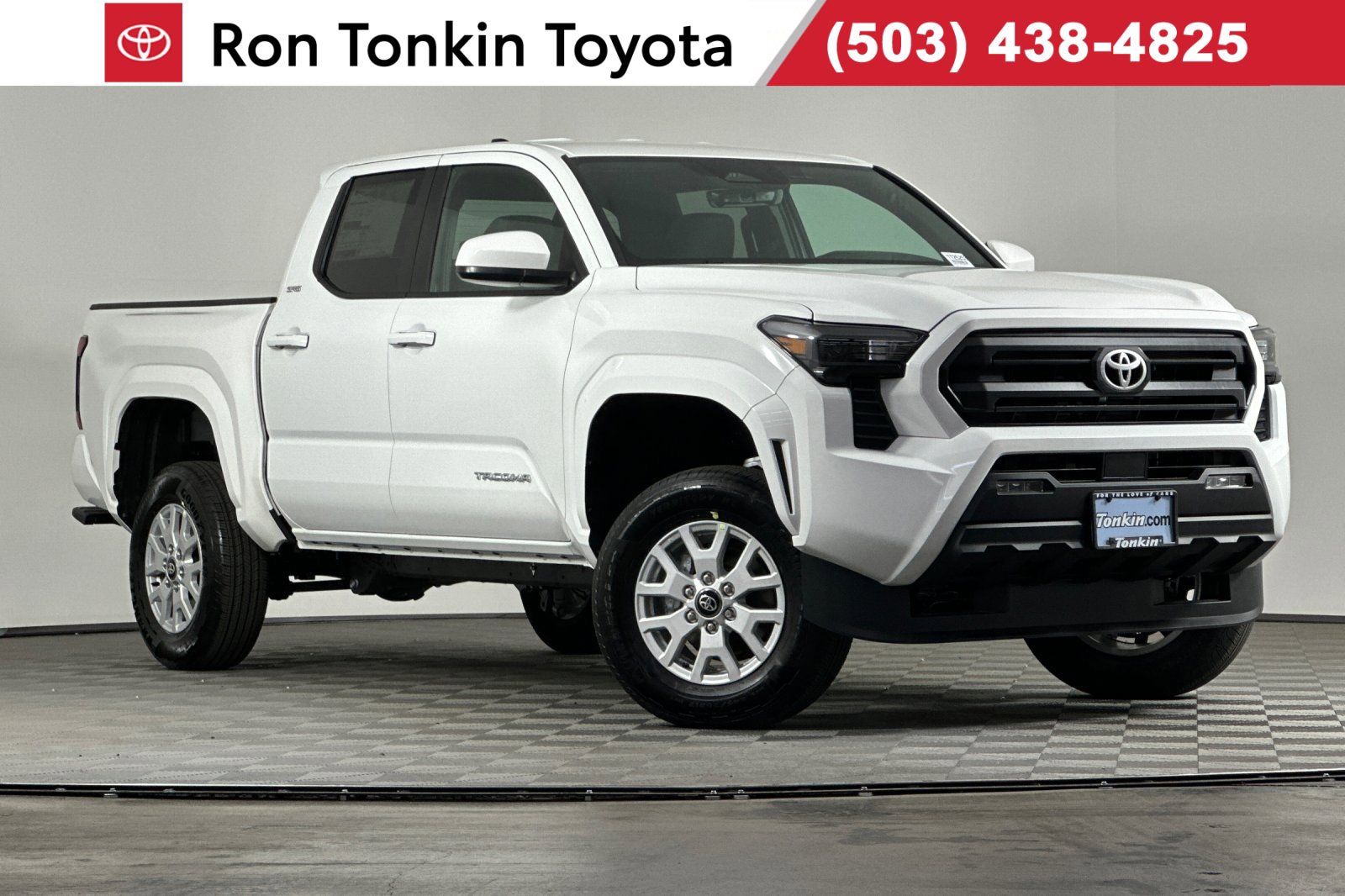 New 2025 Toyota Tacoma SR5