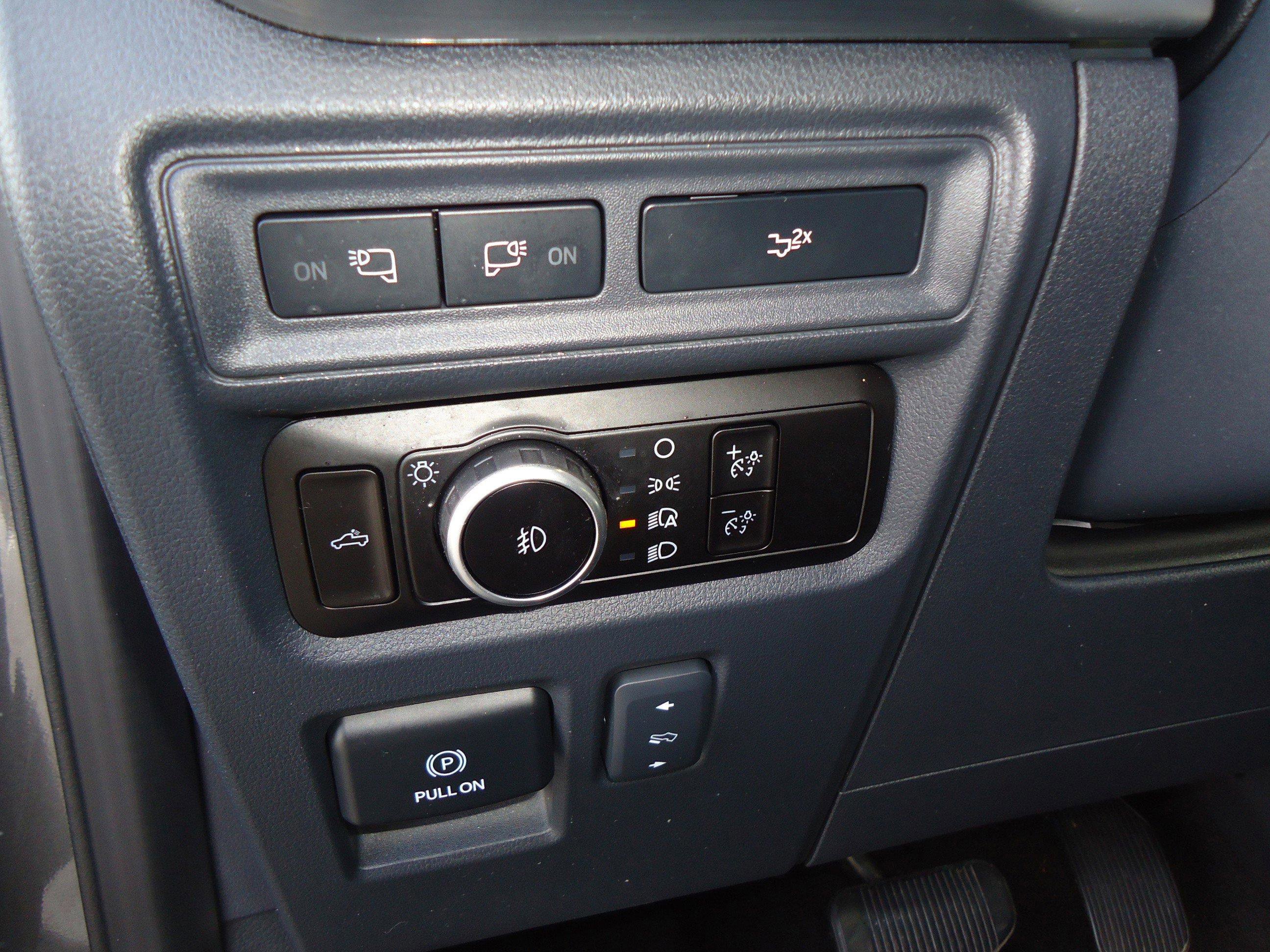 Used 2023 Ford F150 Lariat w/ Equipment Group 502A High image 16