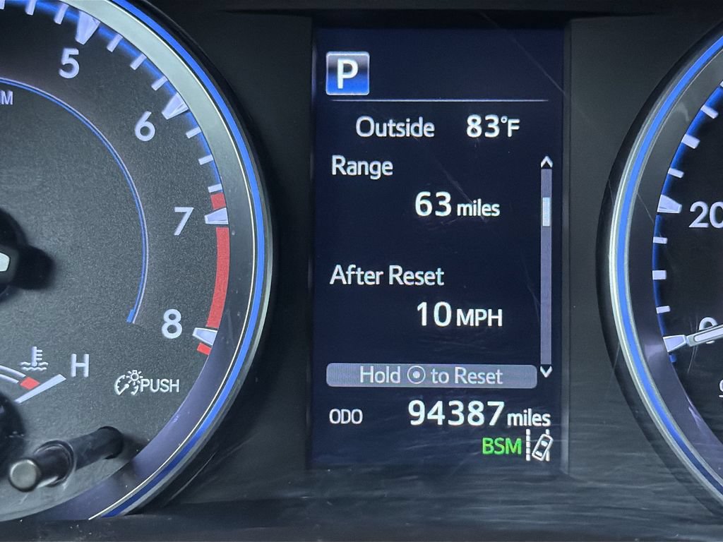 Used 2017 Toyota Highlander Limited AWD/4WD image 28