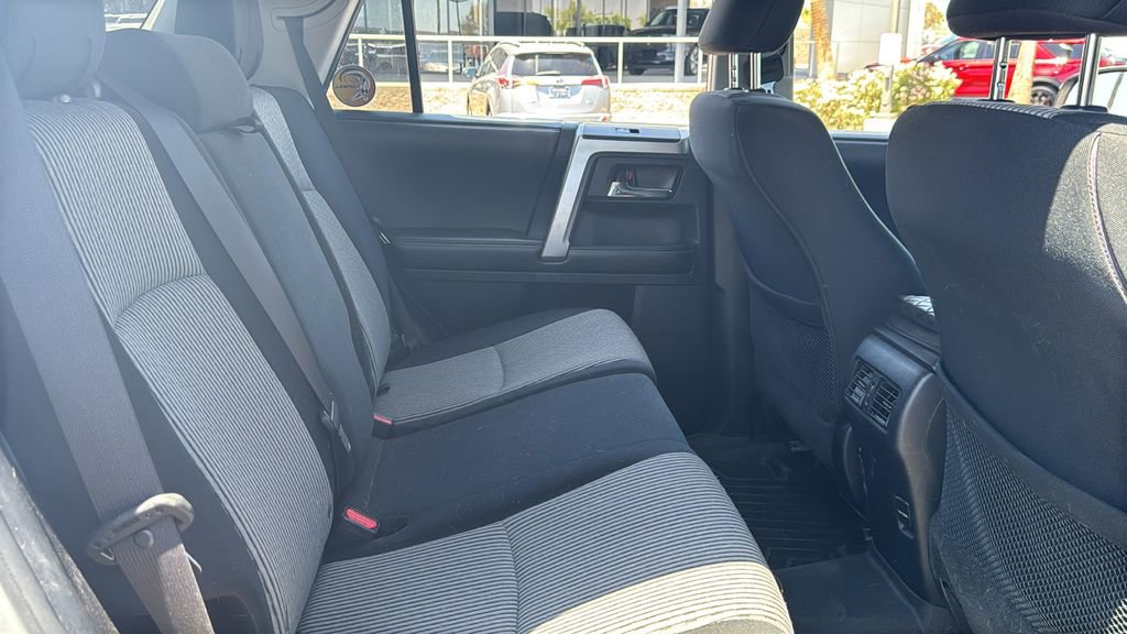 Used 2016 Toyota 4Runner SR5 AWD/4WD image 24