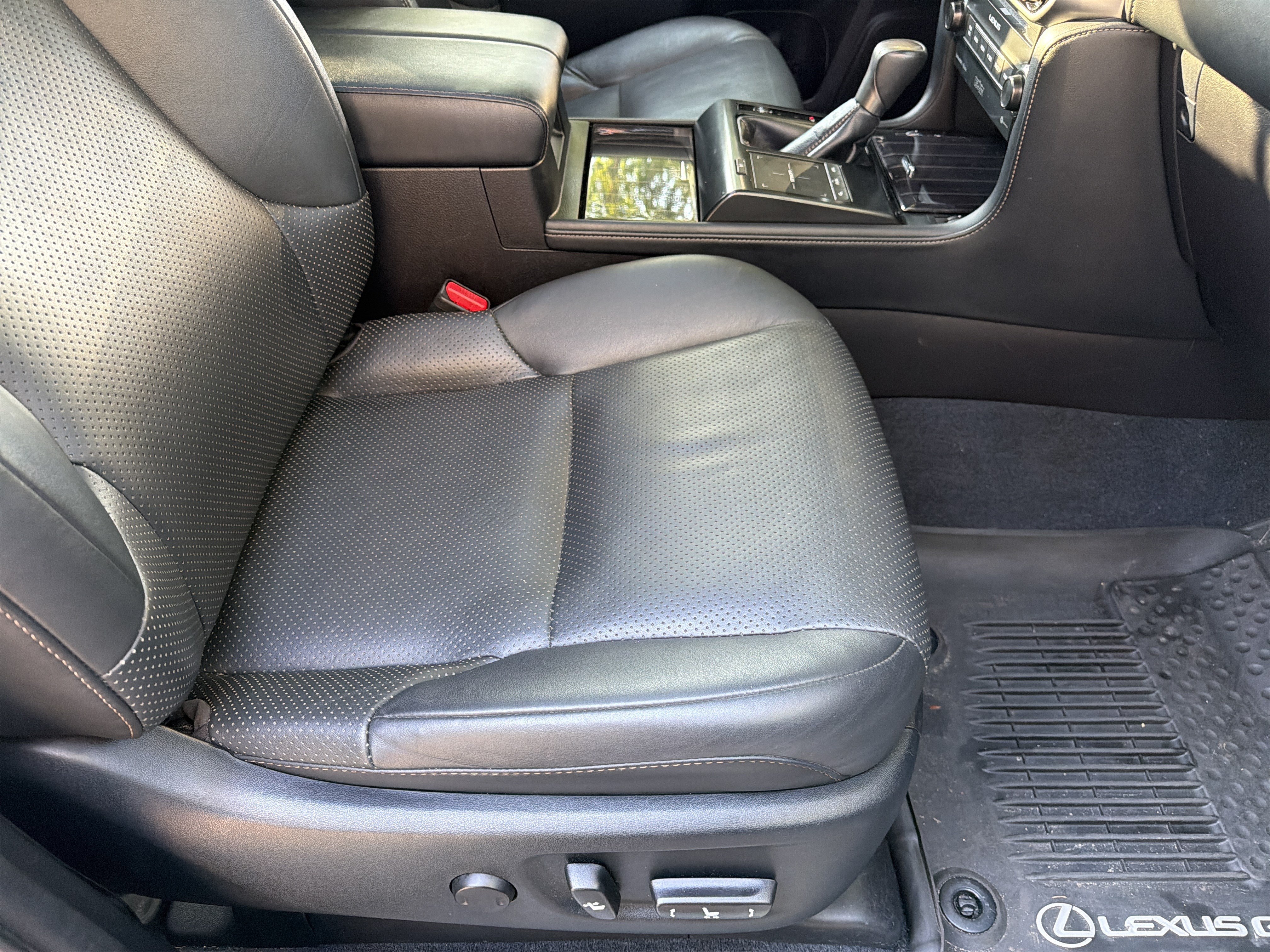 Certified 2023 Lexus GX 460 Luxury w/ Sport Design Package AWD/4WD image 42