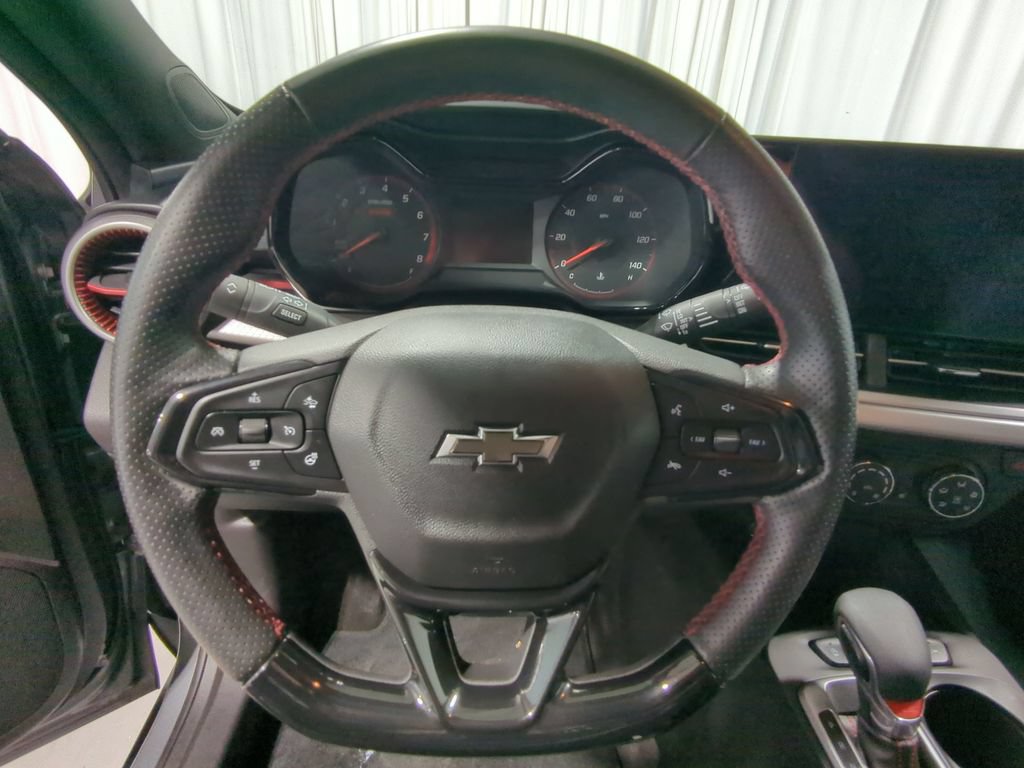 Used 2024 Chevrolet Trax RS w/ Driver Confidence Package FWD image 28