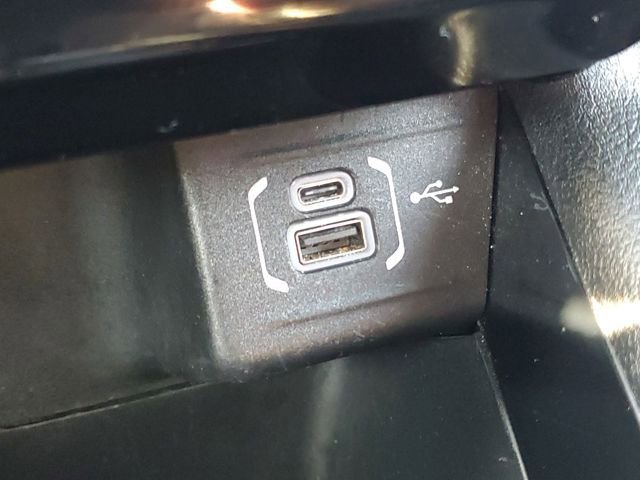 Used 2024 Jeep Compass Limited image 21