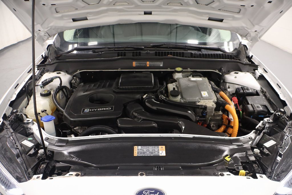 Used 2020 Ford Fusion Titanium image 24