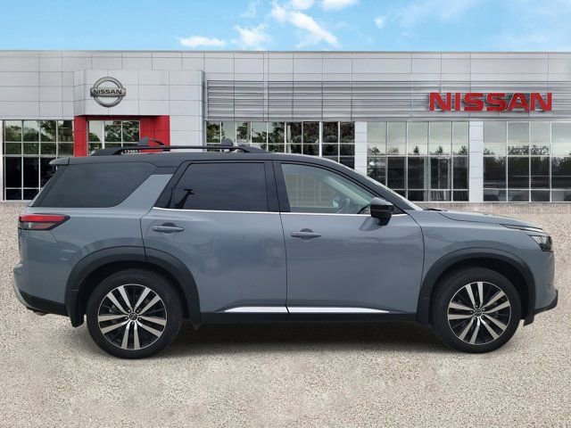Certified 2025 Nissan Pathfinder Platinum w/ Cargo Package image 3